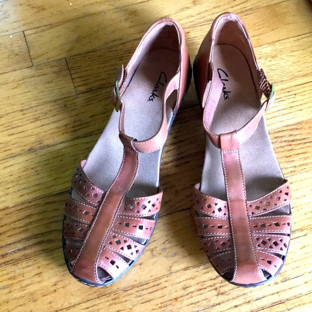 Clarks Wendy fisherman sandals